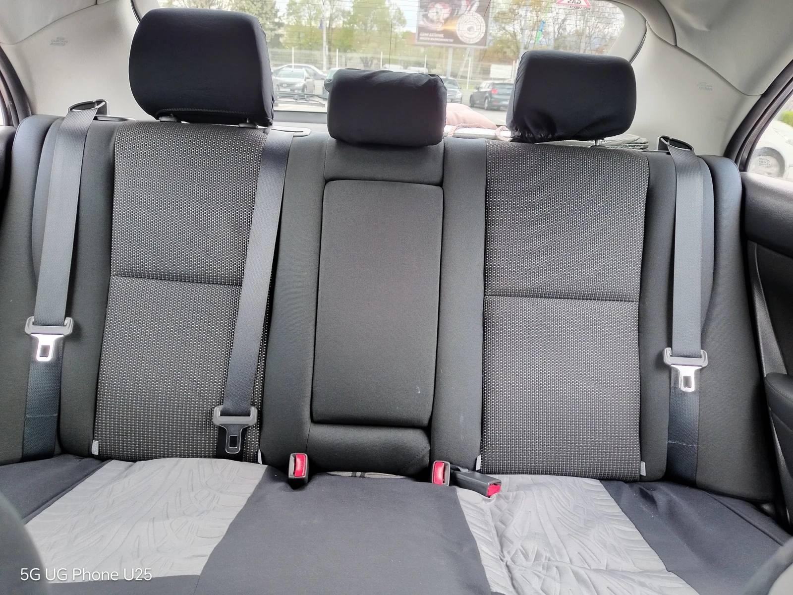 Toyota Avensis 1.8 VVT-I, снимка 4 - Автомобили и джипове - 54294909