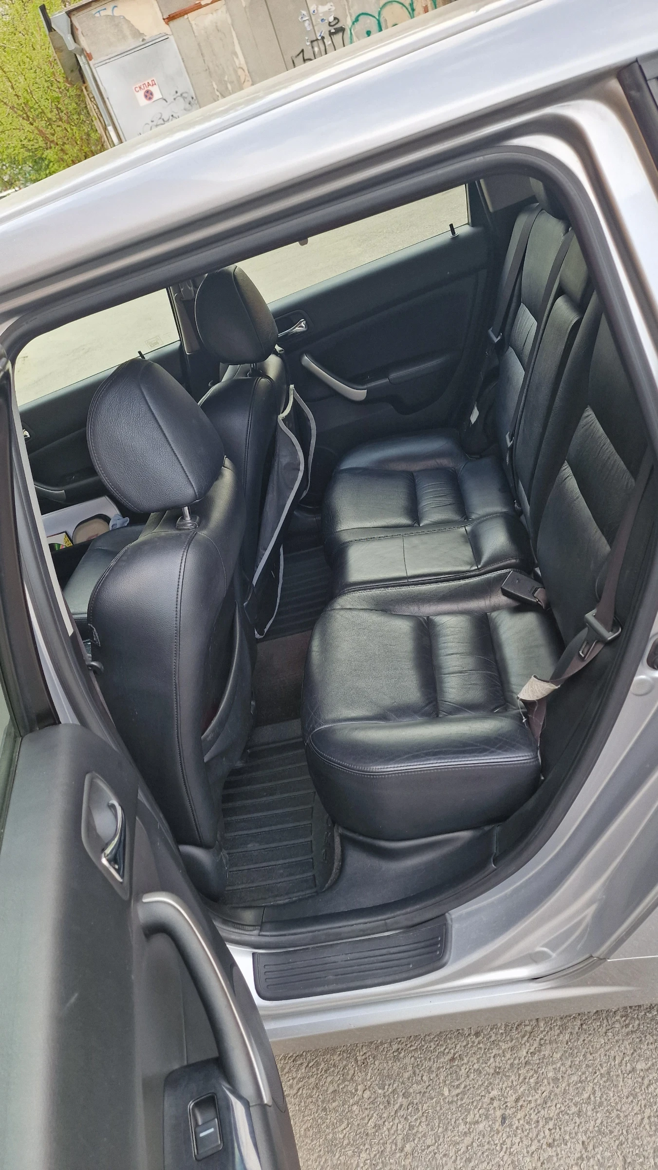 Honda Accord 2.4 i-VTEC АВТОМАТ Газ КОМБИ Обслужена, снимка 6 - Автомобили и джипове - 54302690