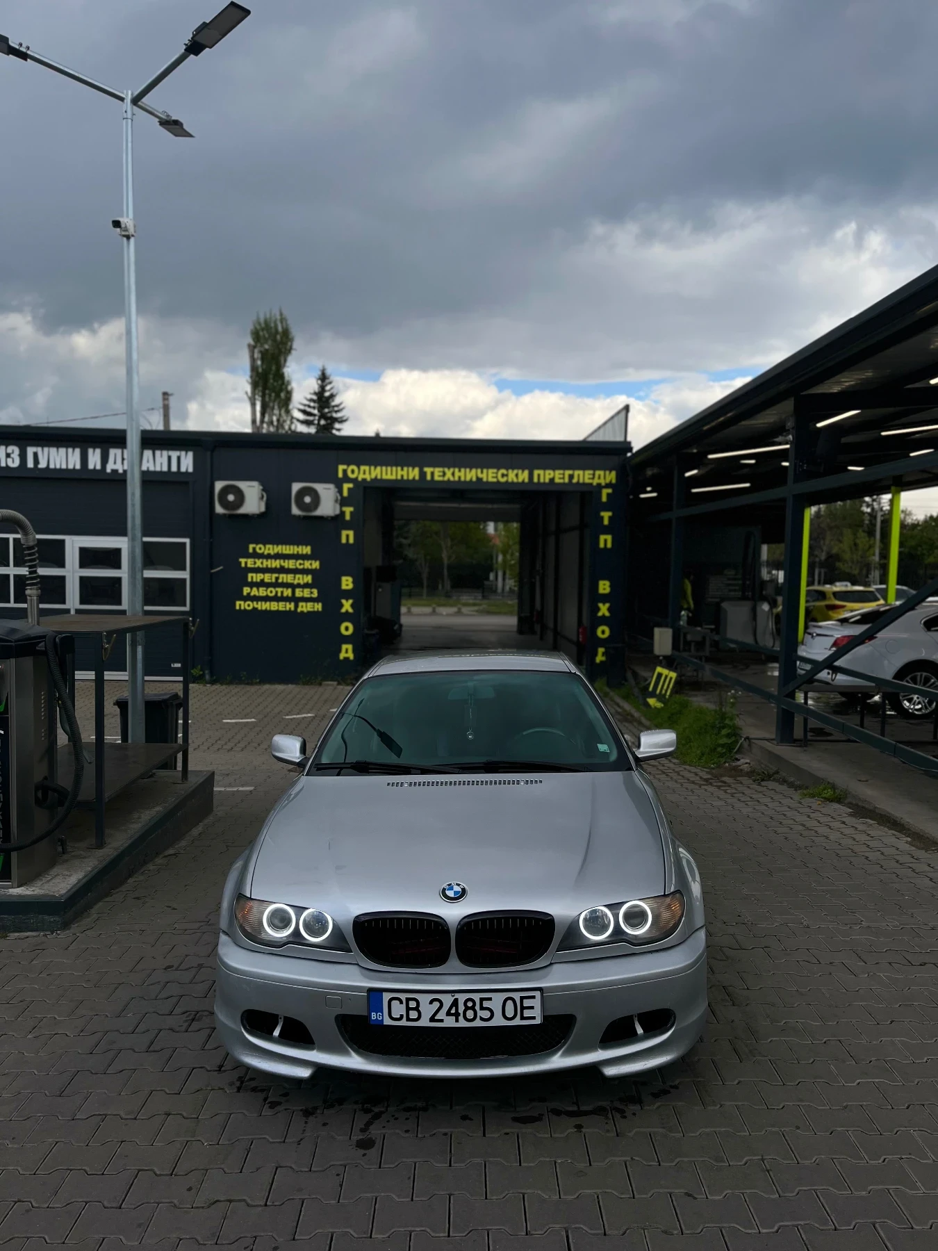 BMW 320 E46 coupe