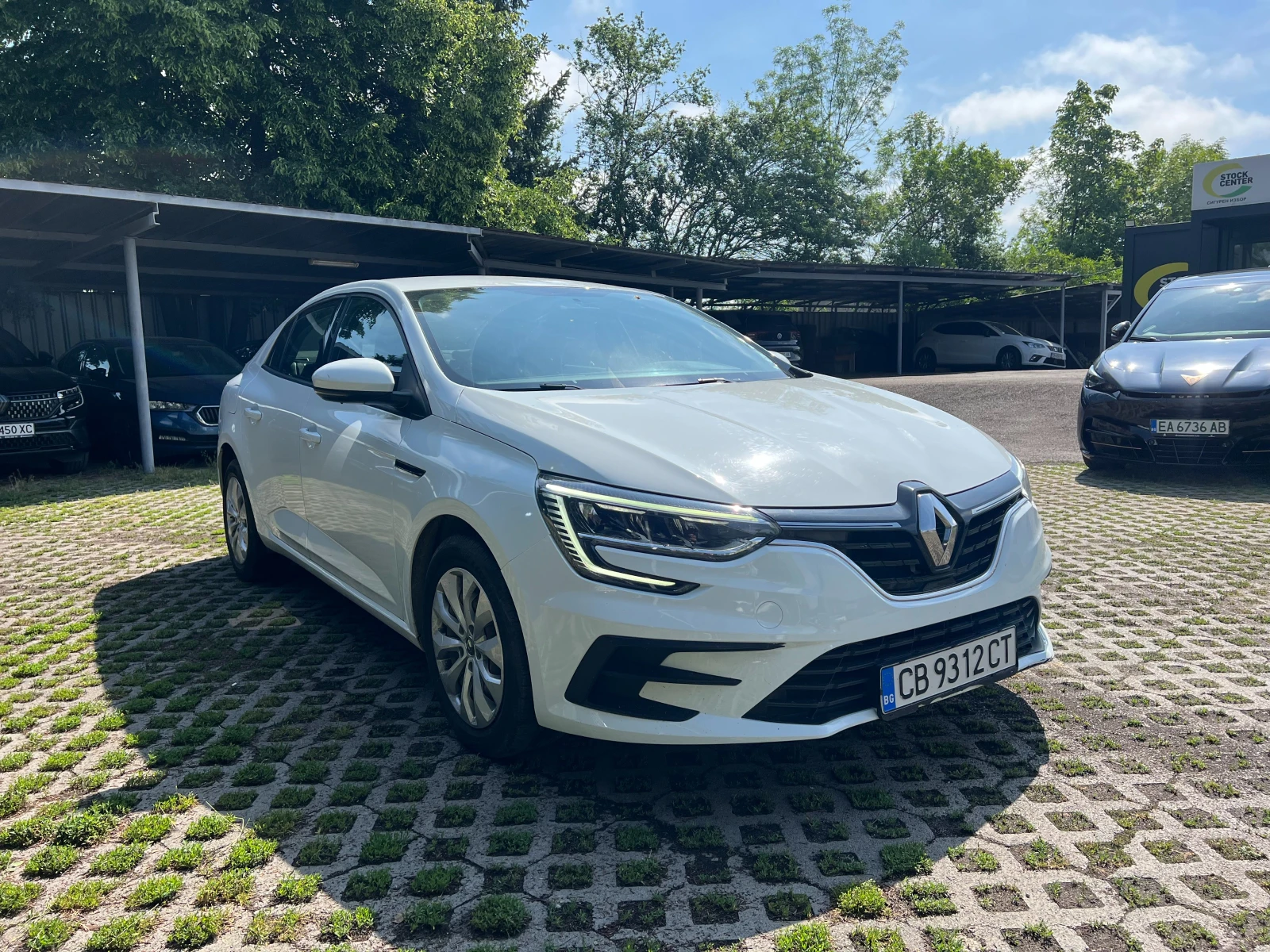 Renault Megane 0.9 Tce, снимка 7 - Автомобили и джипове - 54759723