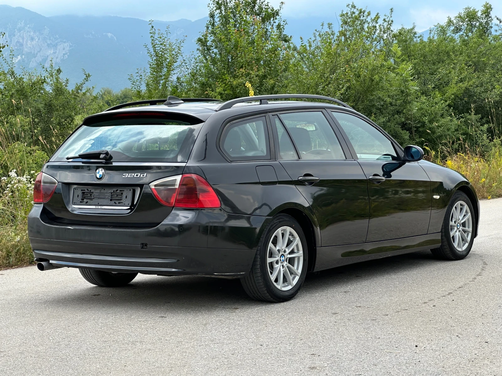 BMW 320 2.0d, снимка 4 - Автомобили и джипове - 55101444