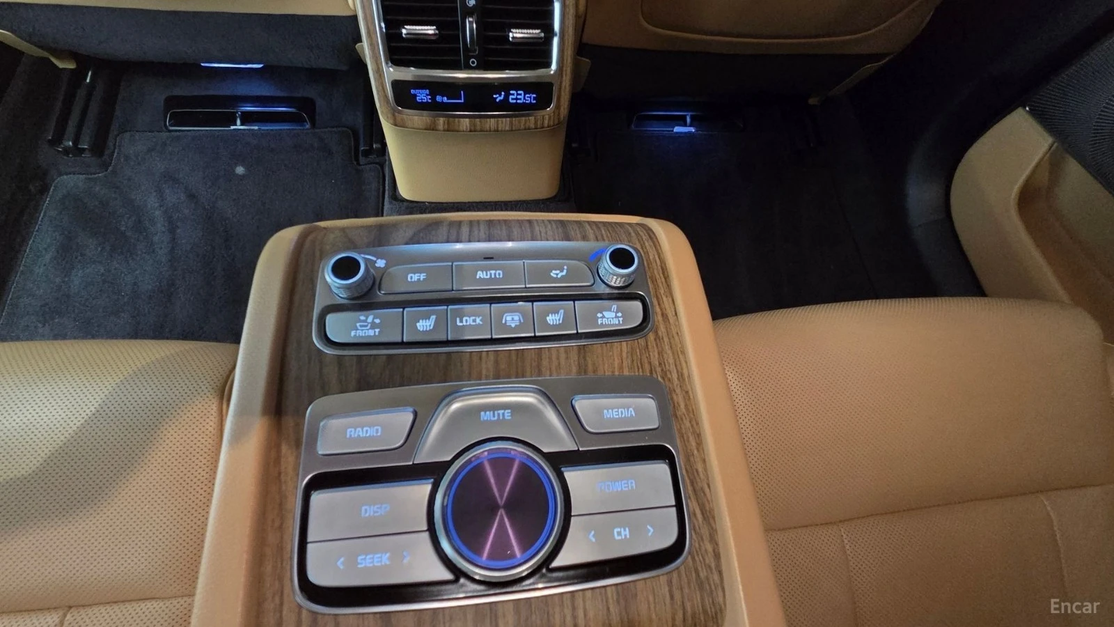 Kia K9 BEST SELECTION* 360* ОБДУХ* ПОДГРЕВ* KEYLESS, снимка 15 - Автомобили и джипове - 55512919