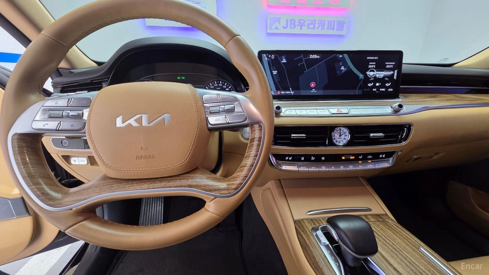 Kia K9 BEST SELECTION* 360* ОБДУХ* ПОДГРЕВ* KEYLESS, снимка 17 - Автомобили и джипове - 55512919