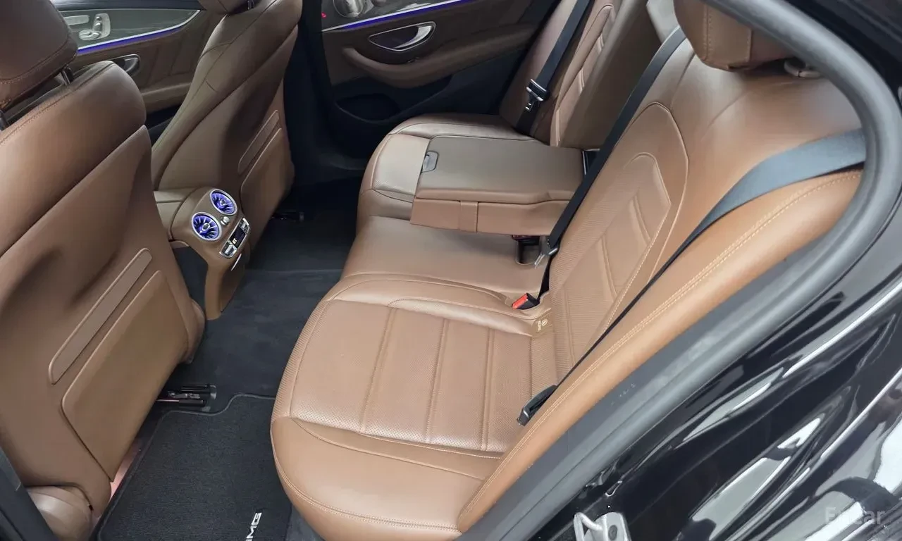 Mercedes-Benz E 53 AMG 4MATIC+ * BURMESTER* ДИСТРОНИК* ХЕДЪП* 360КАМЕРА* , снимка 15 - Автомобили и джипове - 55820427