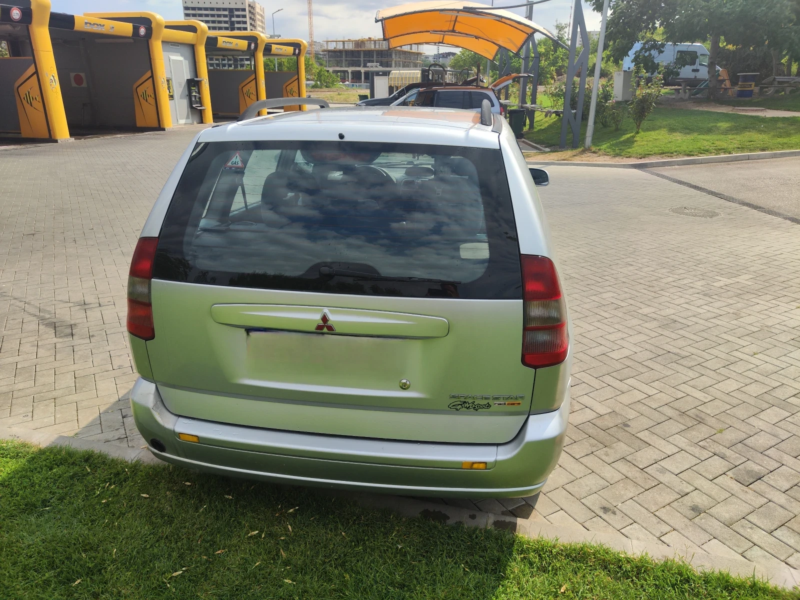Mitsubishi Space star, снимка 2 - Автомобили и джипове - 55967529