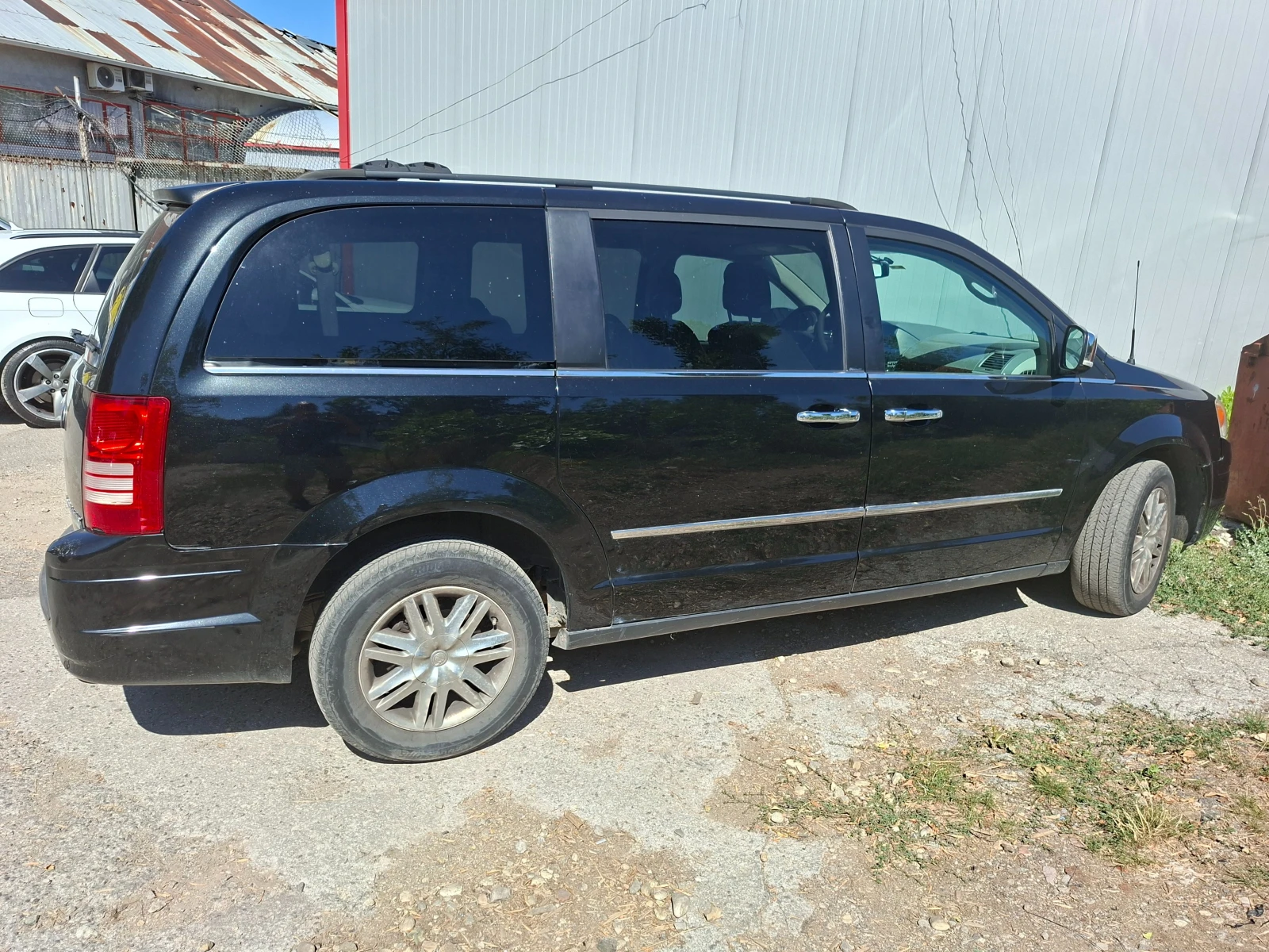 Chrysler Town and Country ����� ���� LONG L ������ ������-��� ���. ������  | Mobile.bg � ����������� 2