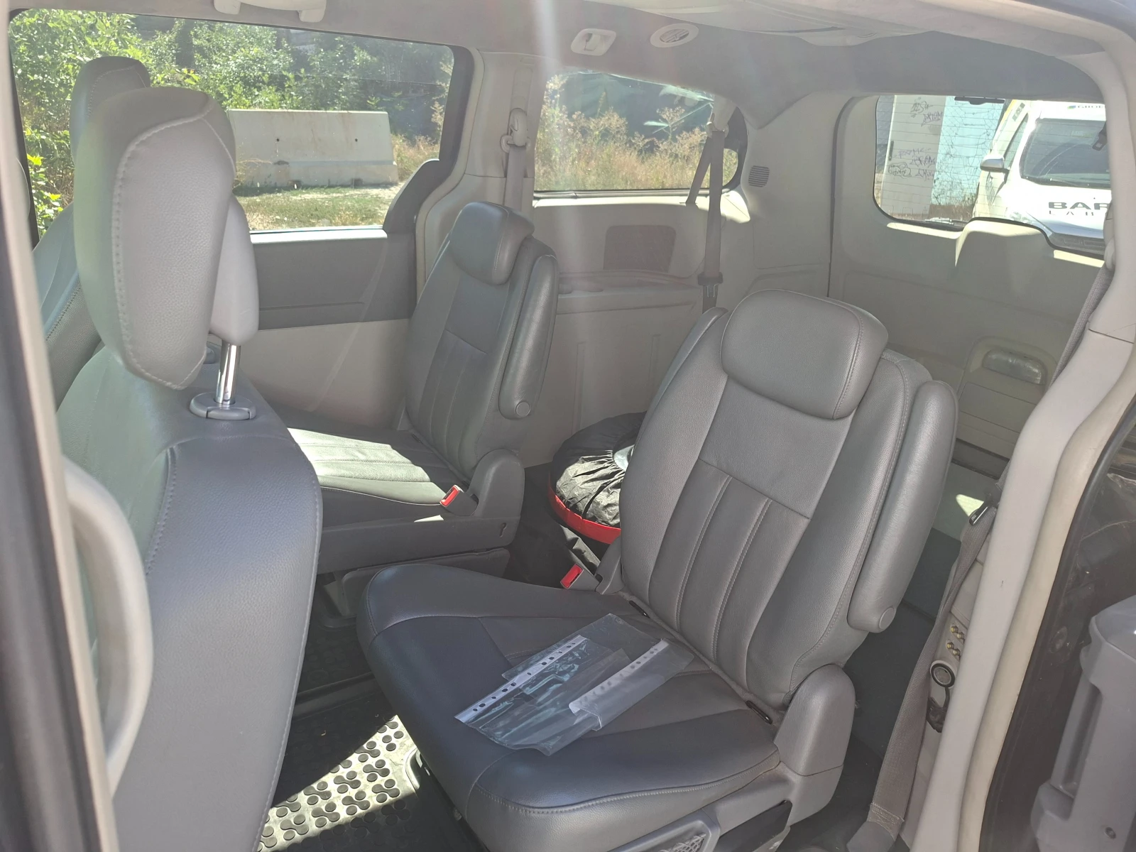 Chrysler Town and Country ����� ���� LONG L ������ ������-��� ���. ������  | Mobile.bg � ����������� 7