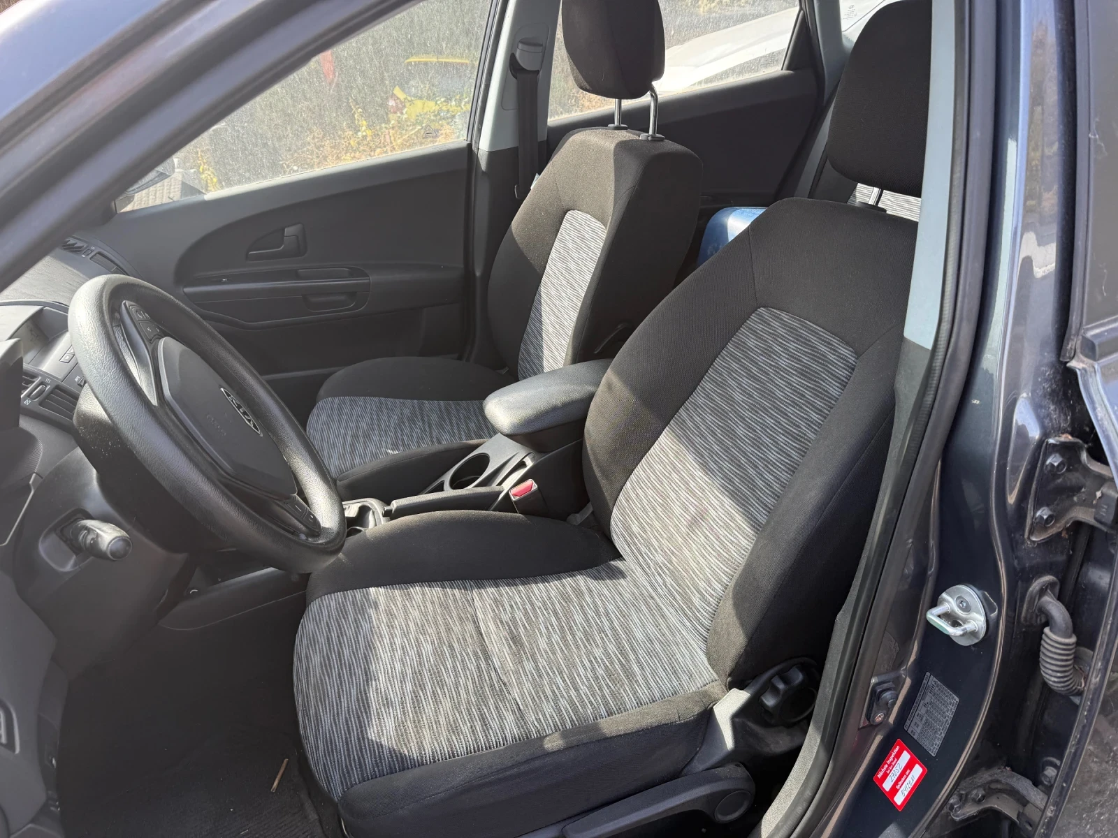 Kia Ceed, снимка 7 - Автомобили и джипове - 56389435