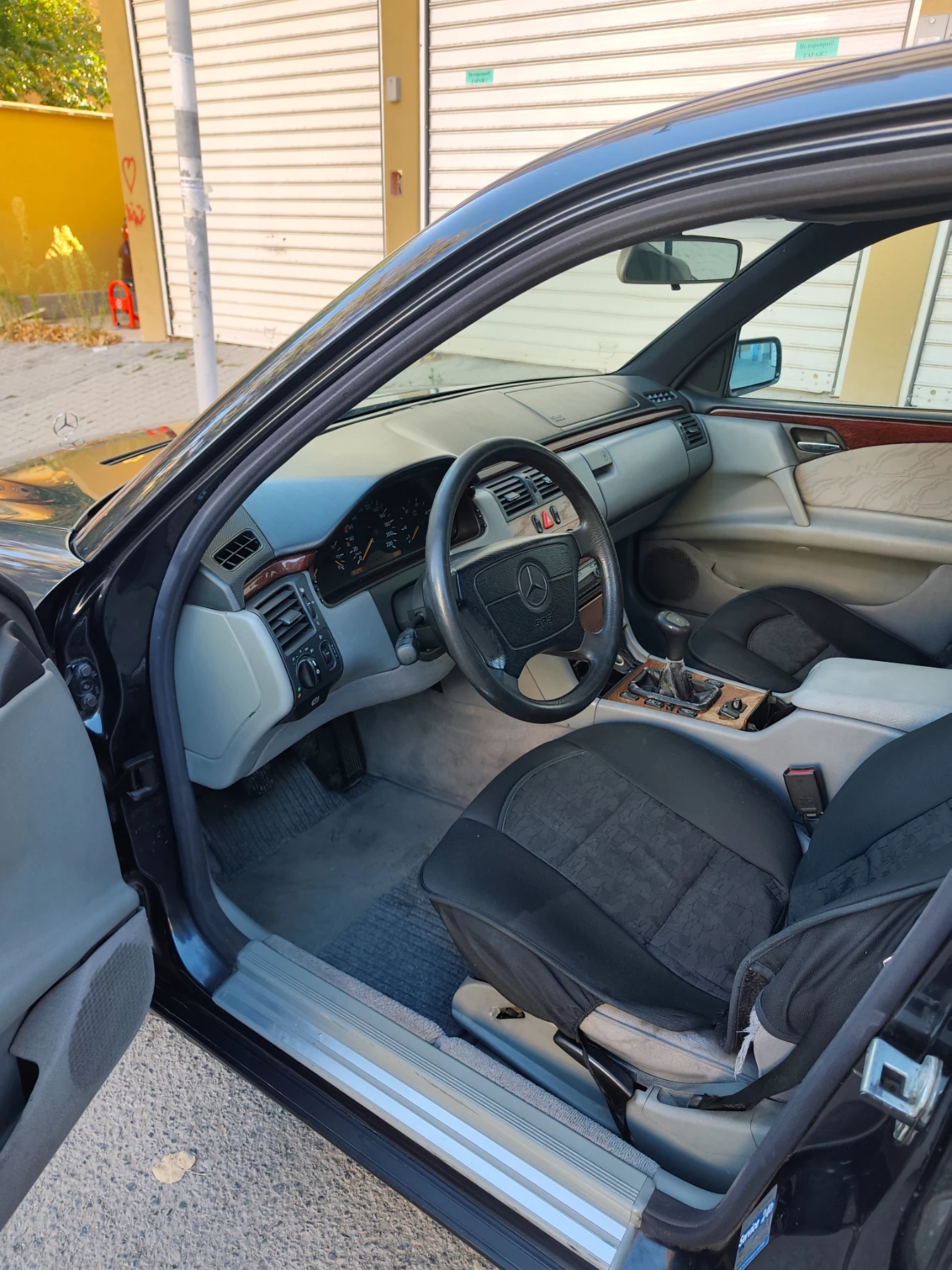Mercedes-Benz E 290, снимка 9 - Автомобили и джипове - 56642250