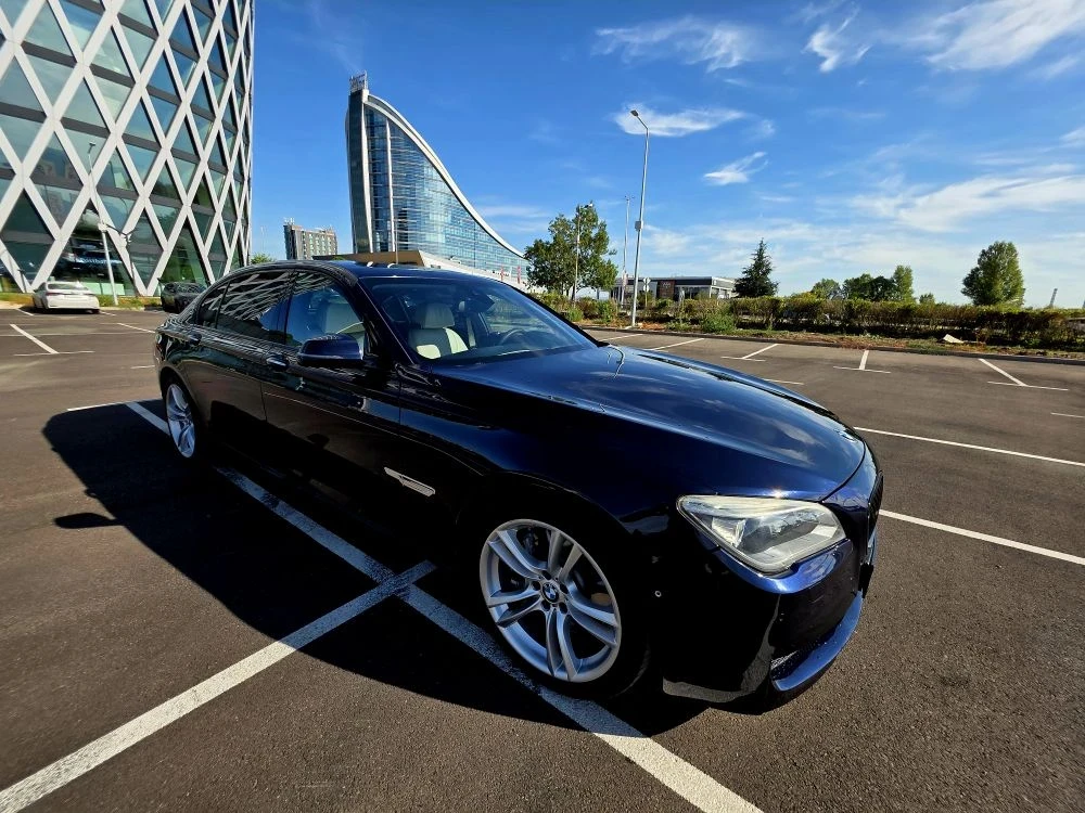 BMW 750 5.0  Benzin  2016г, снимка 9 - Автомобили и джипове - 56659878