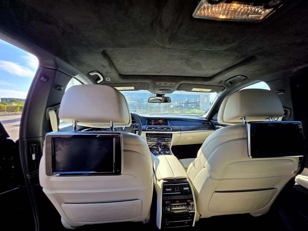 BMW 750 5.0  Benzin  2016г, снимка 12 - Автомобили и джипове - 56659878