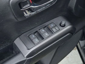 Toyota Tacoma * SR5 * CARFAX * БЕЗ ПЪРВОНАЧАЛНА ВНОСКА, снимка 13