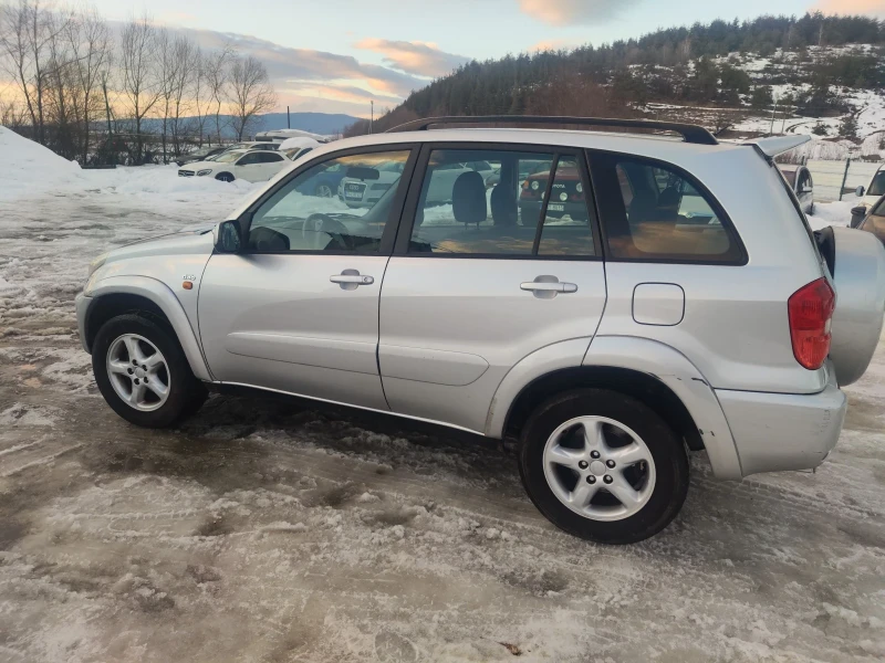 Toyota Rav4 2.0 D4D KLIMA ITALIA, снимка 16 - Автомобили и джипове - 48797407