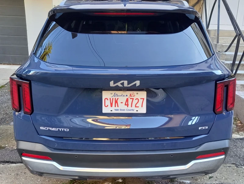 Kia Sorento 2.5 Turbo AWD, снимка 4 - Автомобили и джипове - 52542959