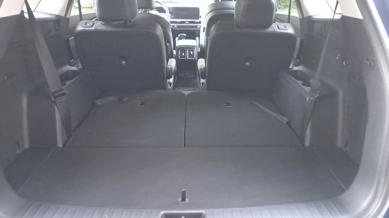 Kia Sorento 2.5 Turbo AWD, снимка 8 - Автомобили и джипове - 52542959