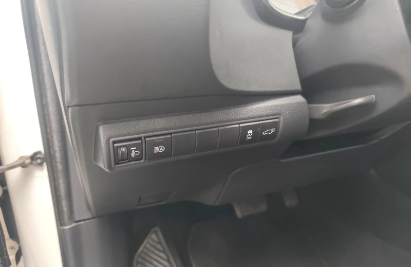 Toyota Corolla TREK 2.0 Хибрид 184к.с 09.2022г, снимка 11 - Автомобили и джипове - 52119066