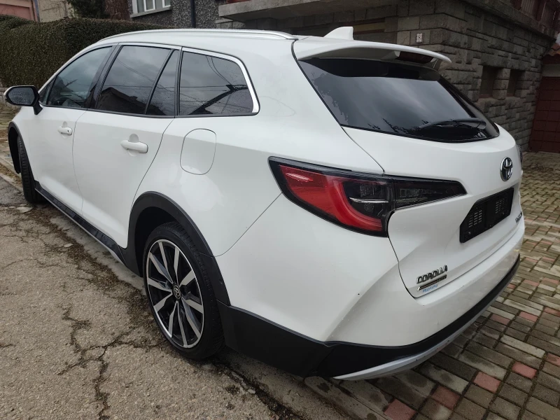 Toyota Corolla TREK 2.0 Хибрид 184к.с 09.2022г, снимка 2 - Автомобили и джипове - 52119066