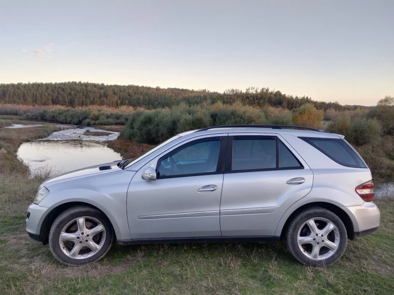 Mercedes-Benz ML 500, снимка 10 - Автомобили и джипове - 52704412