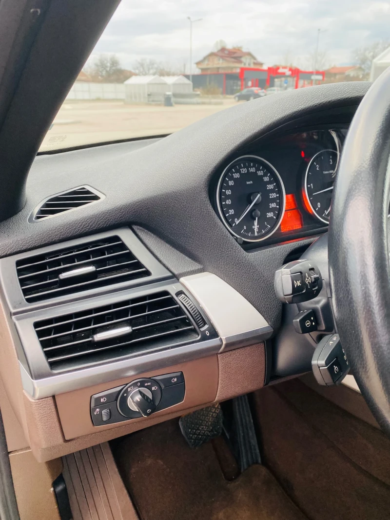 BMW X5, снимка 3 - Автомобили и джипове - 52643457