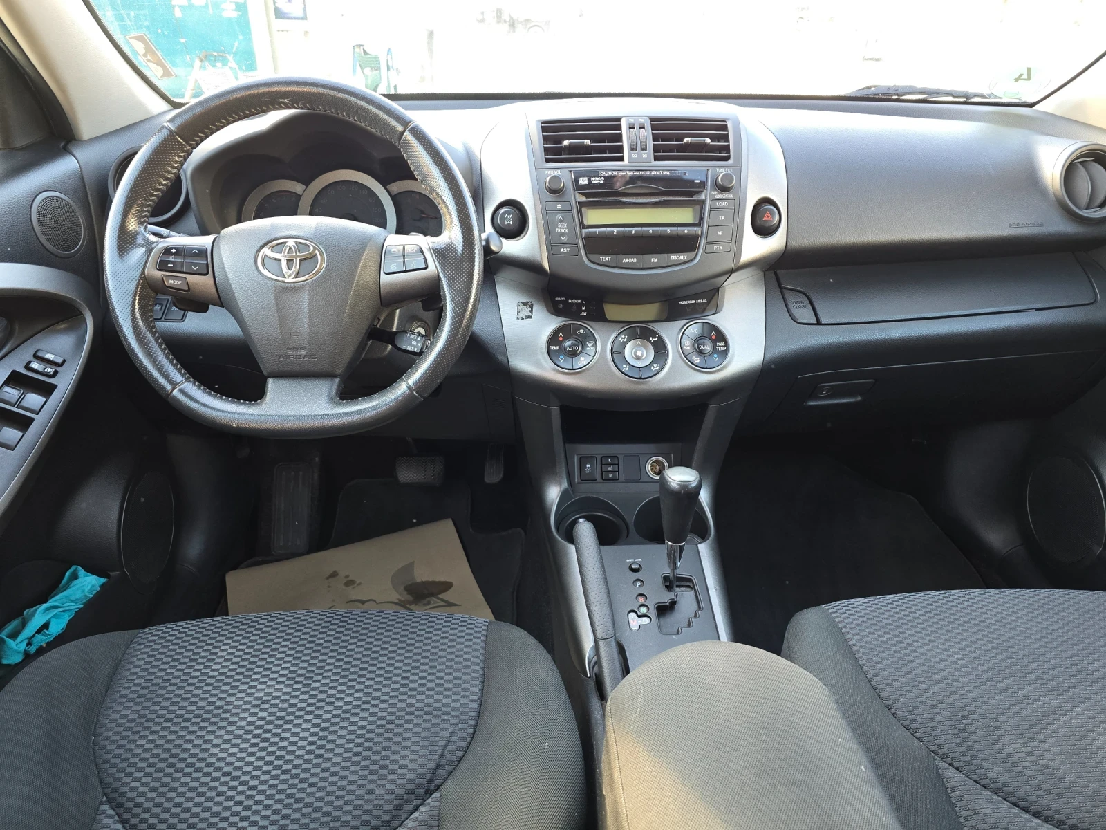 Toyota Rav4 2.0 VVTI, снимка 8 - Автомобили и джипове - 53817723