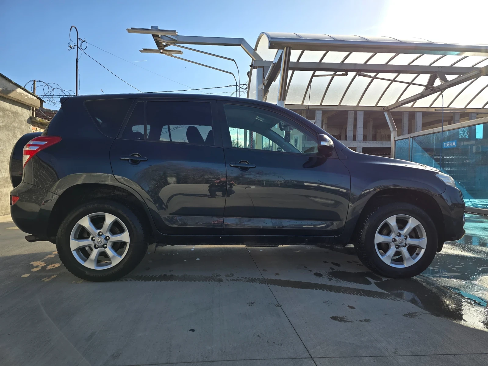 Toyota Rav4 2.0 VVTI, снимка 5 - Автомобили и джипове - 53817723