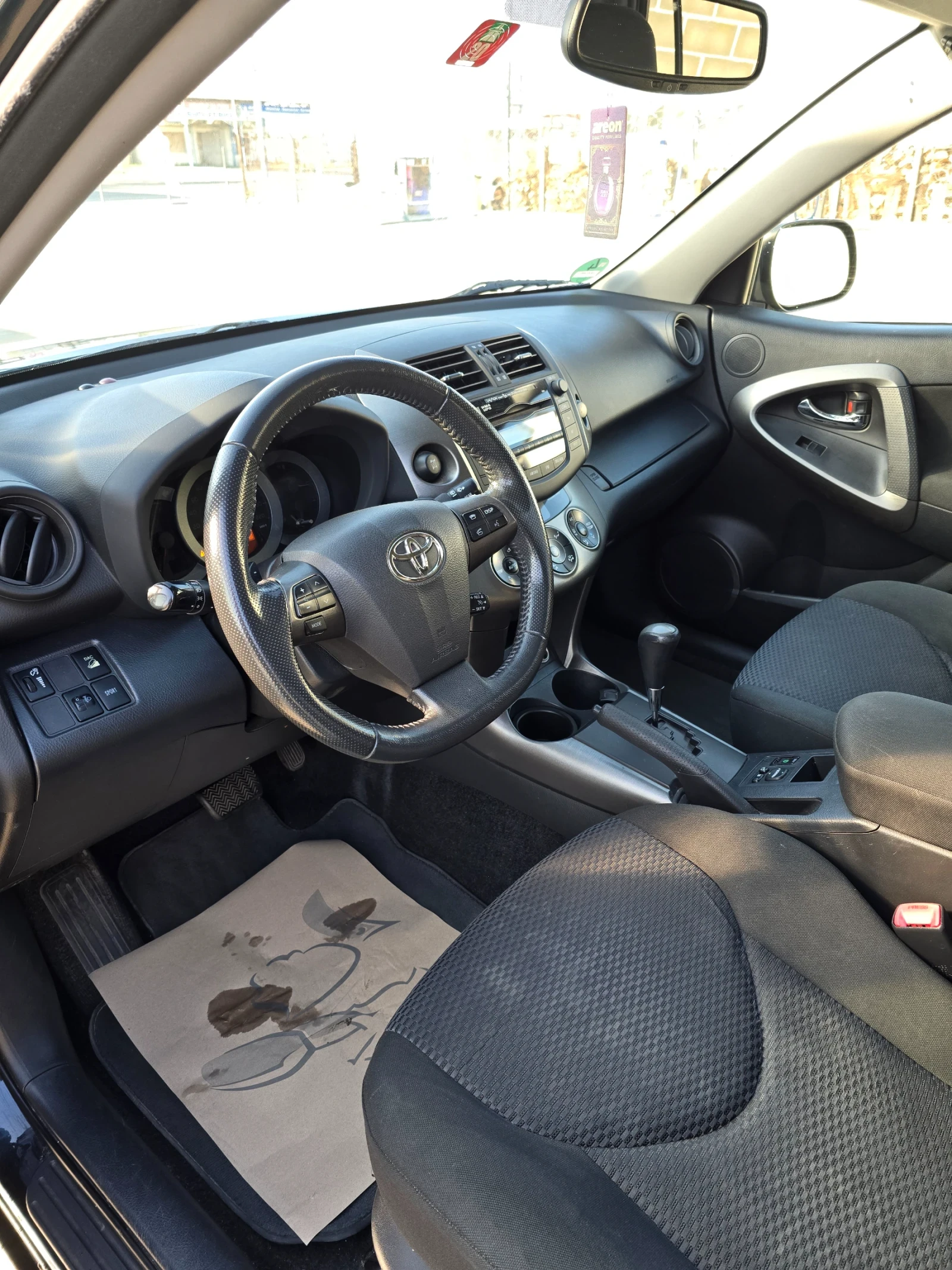 Toyota Rav4 2.0 VVTI, снимка 9 - Автомобили и джипове - 53817723