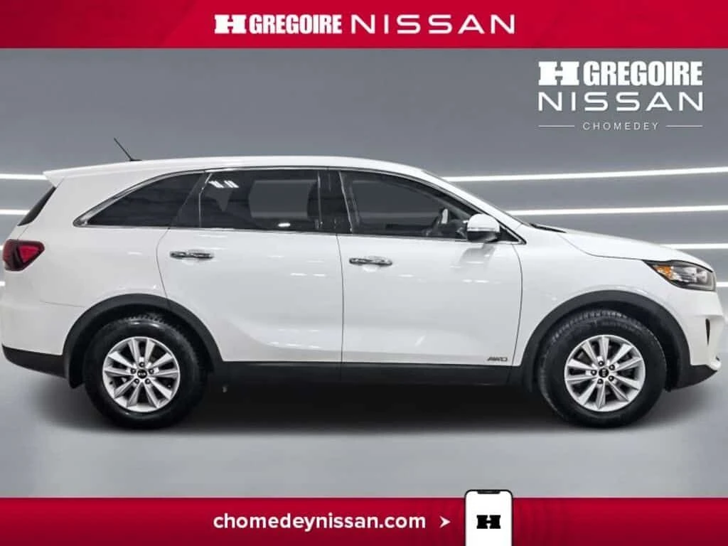 Kia Sorento * LX * AWD Mag Cam?ra Bancs Chauffants Bluetooth *, снимка 11 - Автомобили и джипове - 53875634