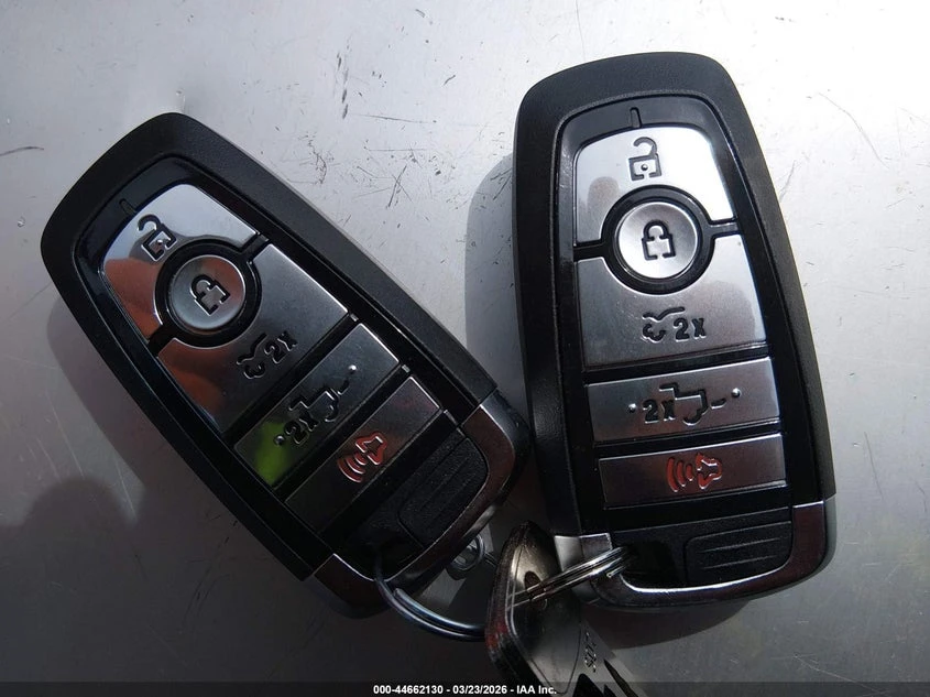 Ford F150 Lightning Pro 4WD SuperCrew, снимка 11 - Автомобили и джипове - 54210348