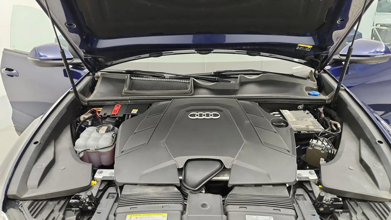 Audi Q8 PROGRESSIV, снимка 10 - Автомобили и джипове - 55799718