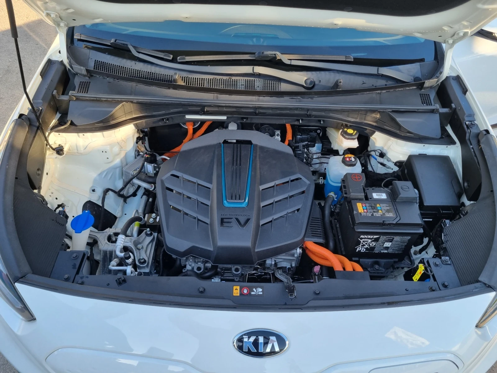 Kia Niro 64 kw/h, 100% SOH, 88 600км, facelift, снимка 14 - Автомобили и джипове - 55984532