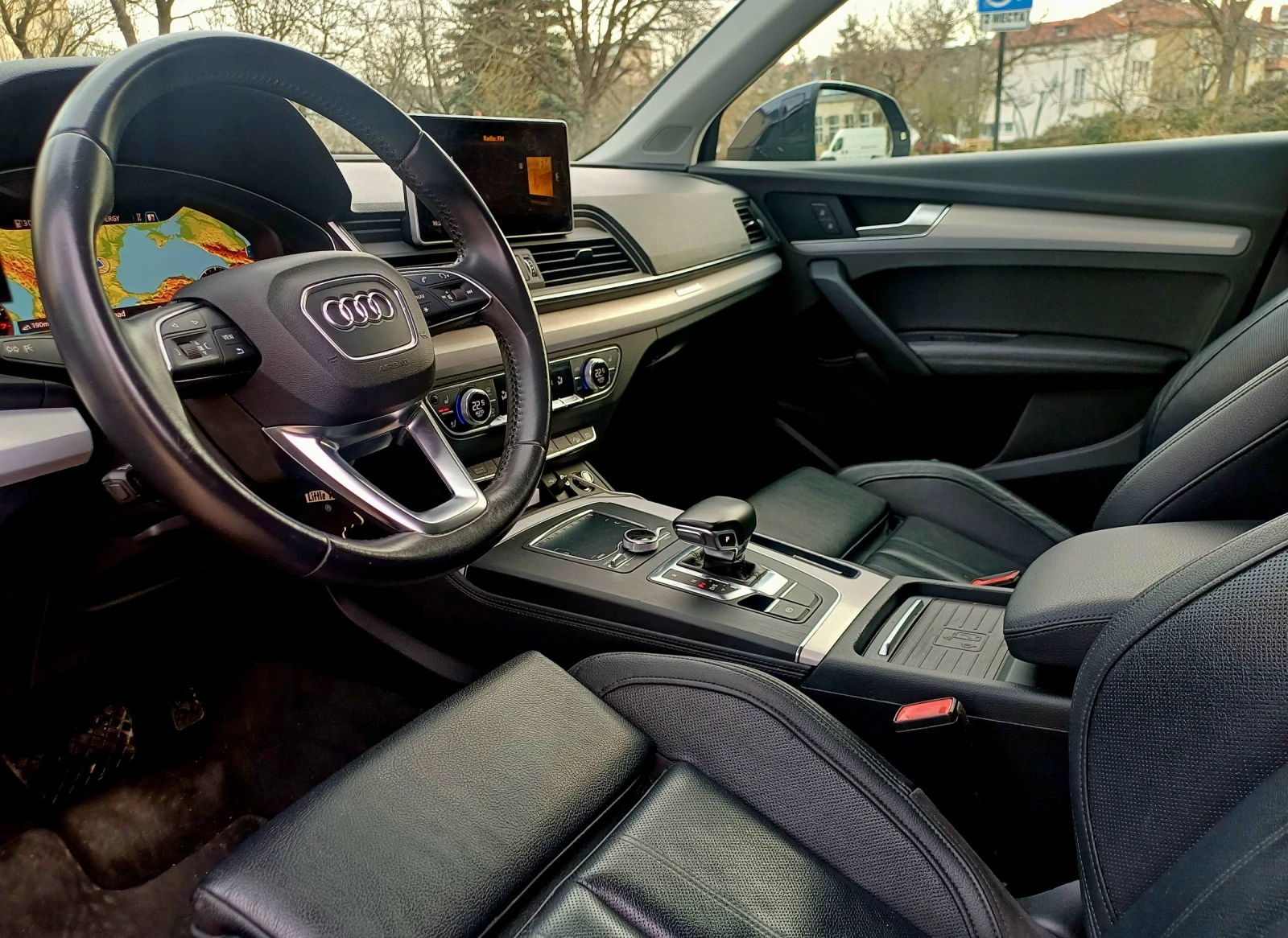 Audi Q5, снимка 5 - Автомобили и джипове - 56058743