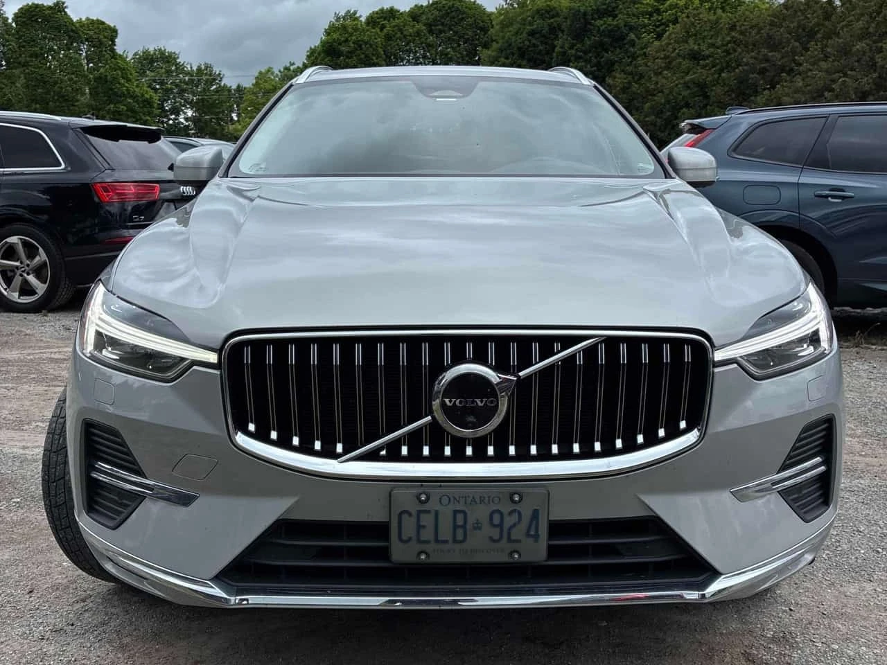 Volvo XC60 * Plus Bright Theme * CARFAX * , снимка 5 - Автомобили и джипове - 56608378