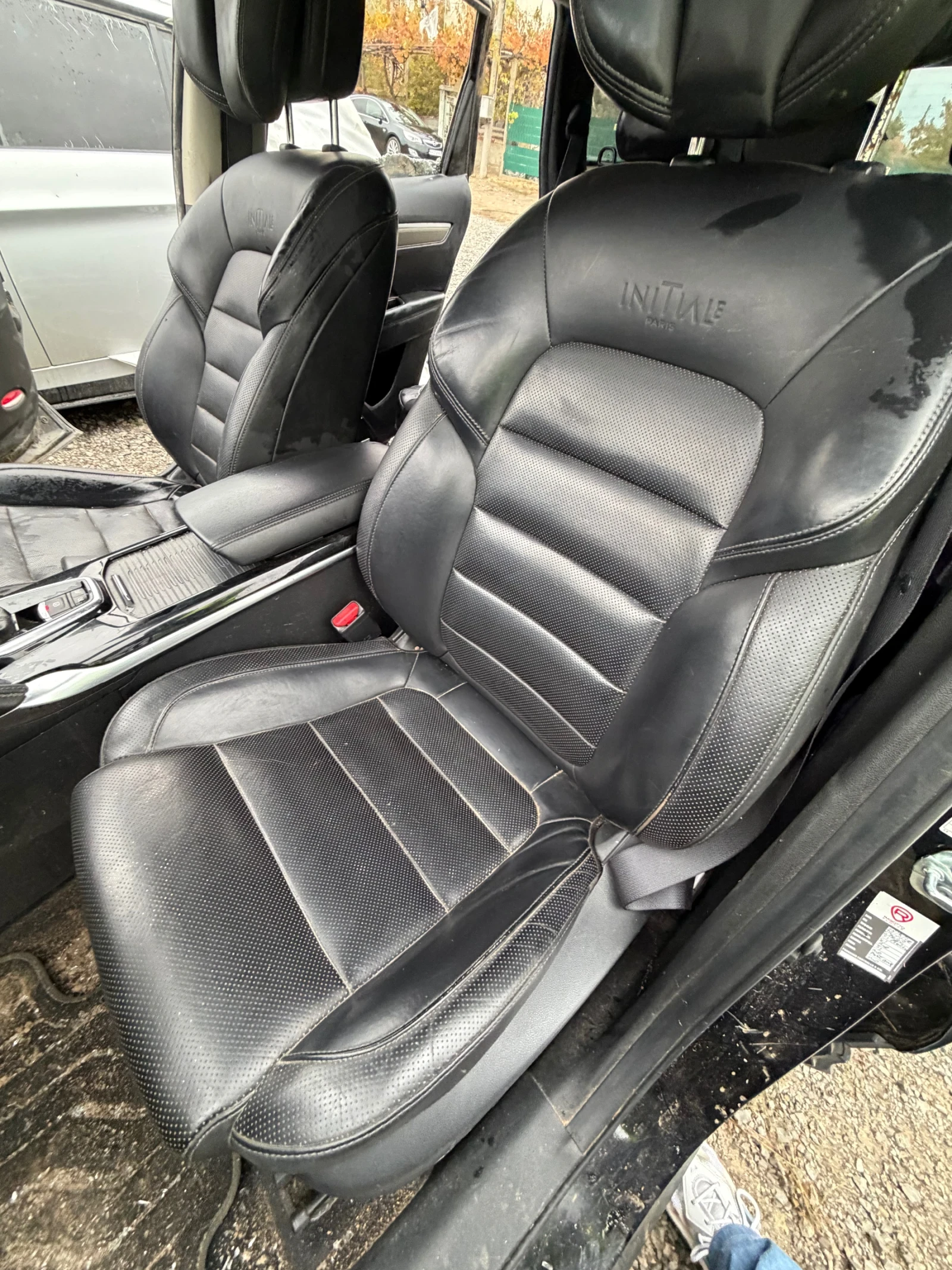 Renault Koleos Initiale Paris 2.0 177 4x4, снимка 14 - Автомобили и джипове - 56741135
