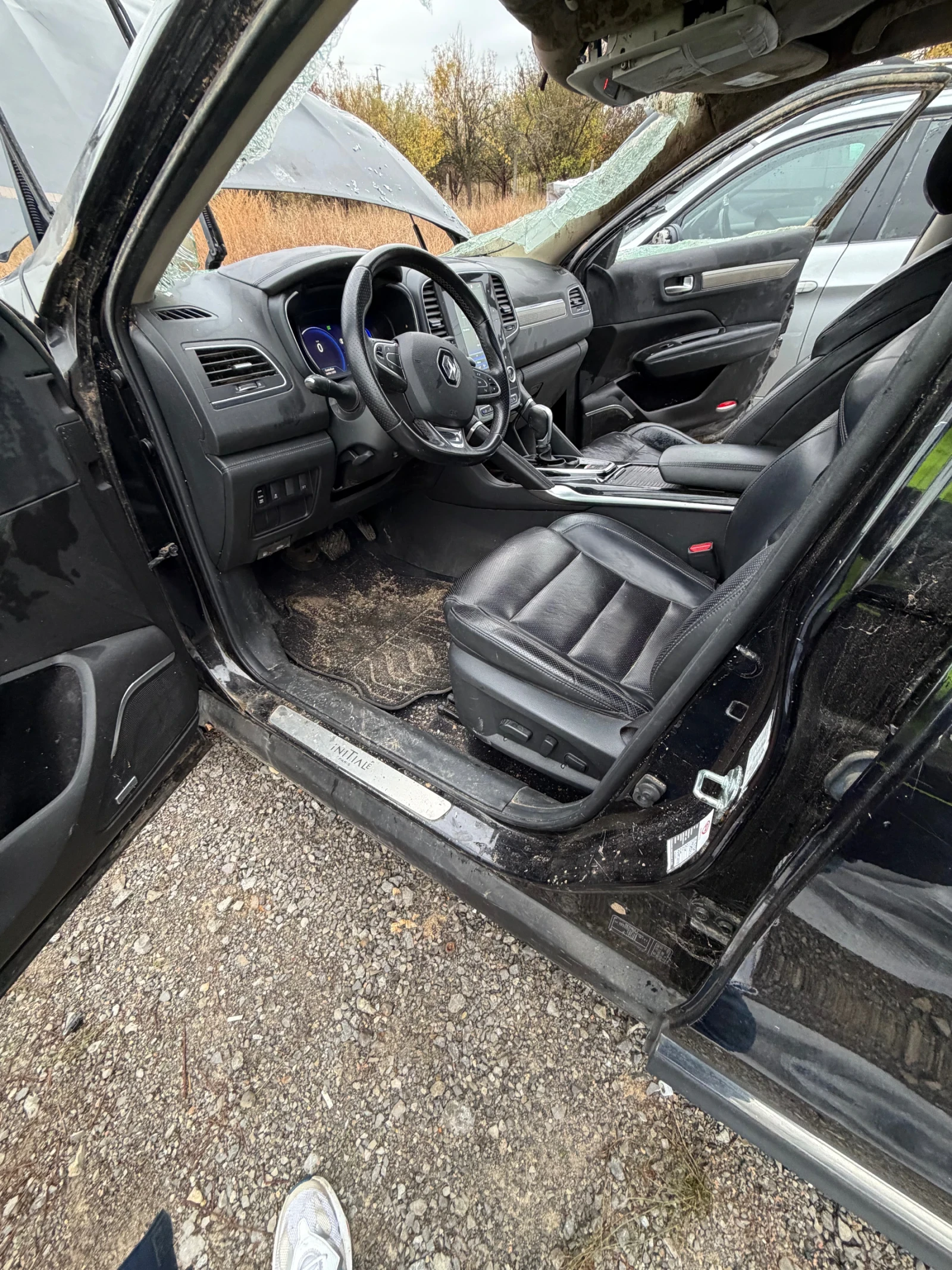 Renault Koleos Initiale Paris 2.0 177 4x4, снимка 6 - Автомобили и джипове - 56741135