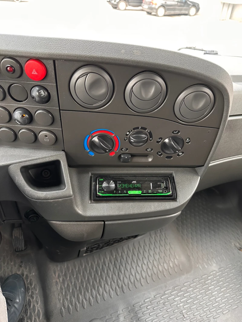 Iveco 35c13, снимка 11 - Бусове и автобуси - 48270345