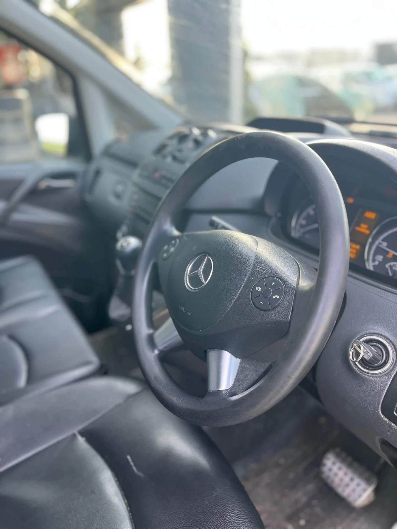 Mercedes-Benz Viano 646 - изображение 10