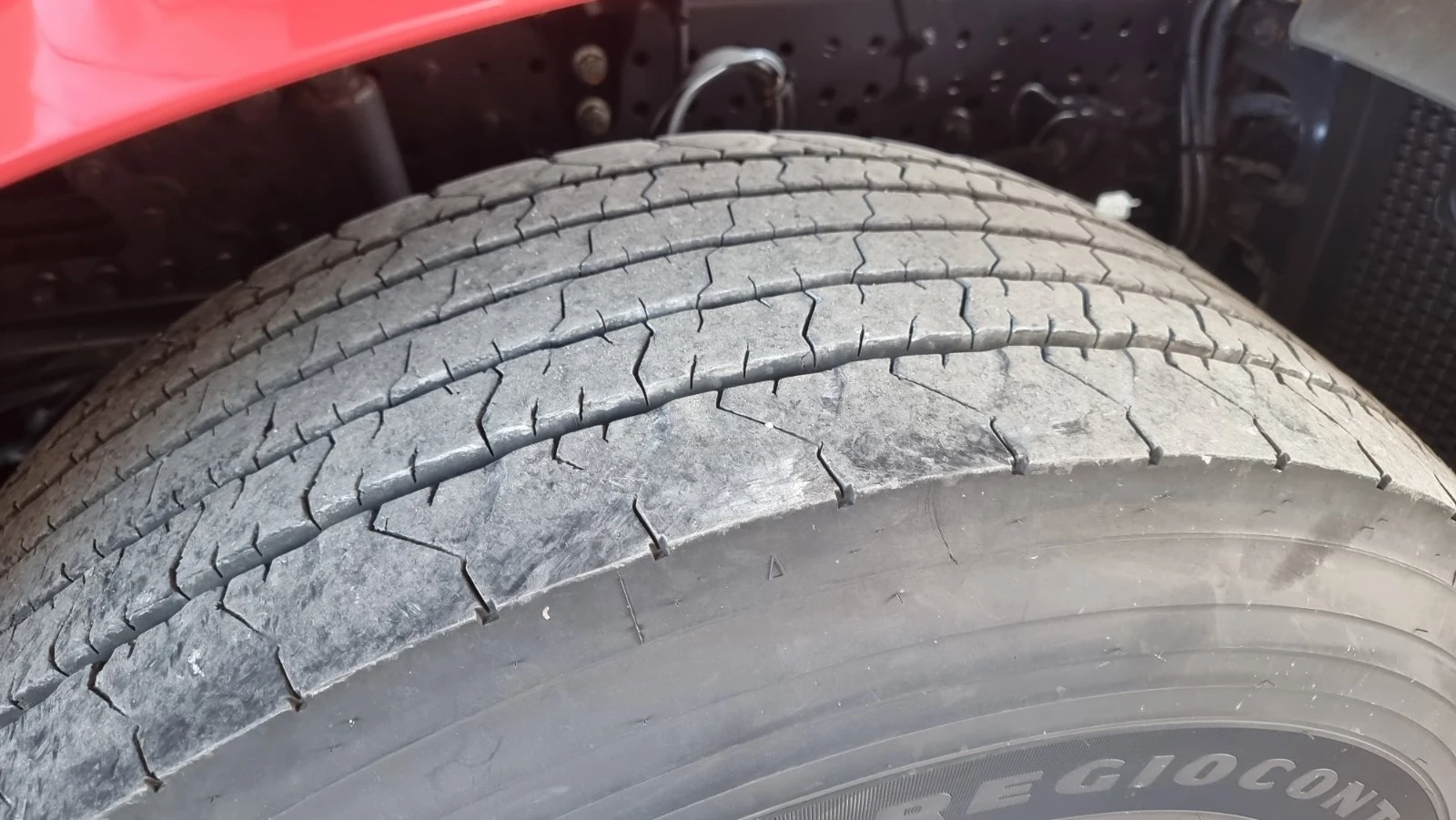 Mercedes-Benz Actros 1851 - изображение 5