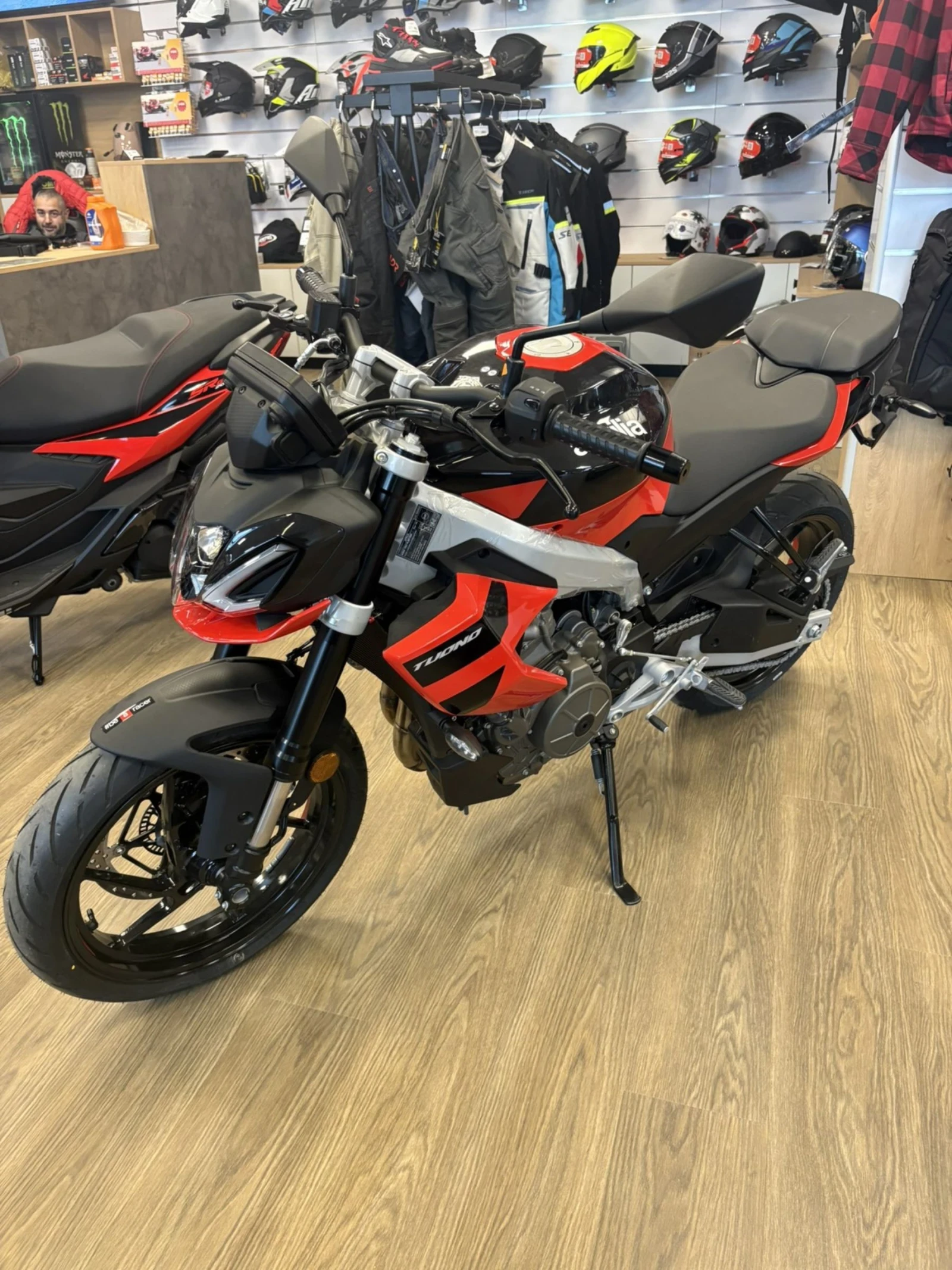Aprilia Tuono Tuono 457  нов А2 35kw - изображение 5