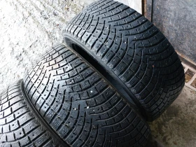 Гуми Зимни 255/45R20, снимка 3