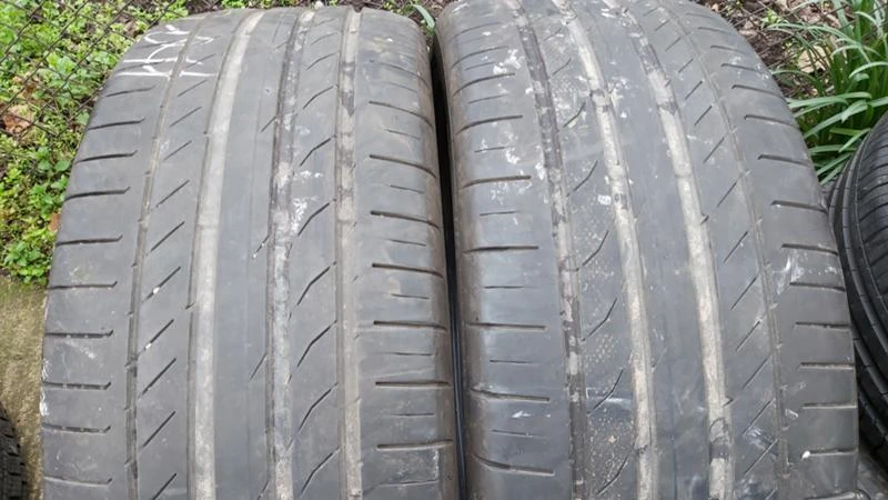 Гуми Летни 245/45R19, снимка 1 - Гуми и джанти - 27534060