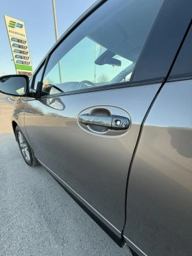 Toyota Yaris 1.0  VVT-i 1000 кубика 60000 км ЧИСТО НОВА, снимка 4