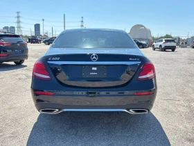 Mercedes-Benz E 300 * 4MATIC * ДИСТРОНИК * 2 КЛЮЧА * CARFAX, снимка 4