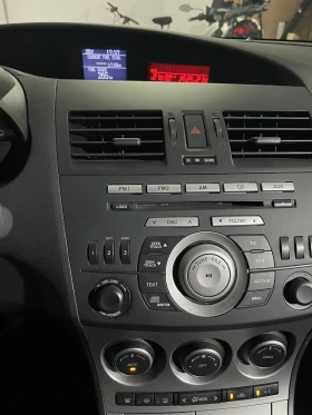 Mazda 3, снимка 11