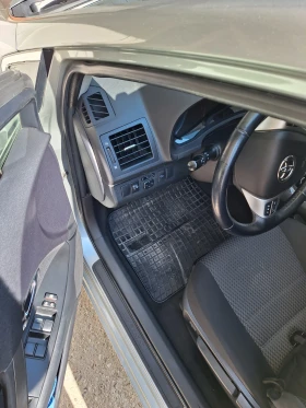 Обява за продажба на Toyota Avensis 2.0 D4D ~17 500 лв. - изображение 10