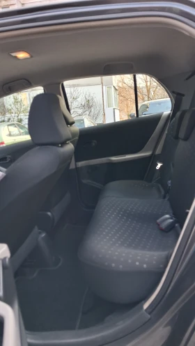 Toyota Yaris 1.3 VVT - I, снимка 10