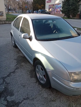 VW Bora 1.6 бензин, снимка 3 - Автомобили и джипове - 53697180
