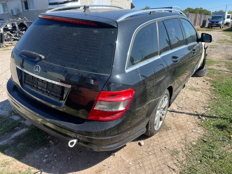 Mercedes-Benz C 220 CDI, снимка 2 - Автомобили и джипове - 45342920