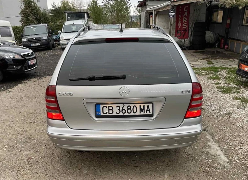 Mercedes-Benz C 220 2.2CDI Aвтоматик, снимка 6 - Автомобили и джипове - 47552965