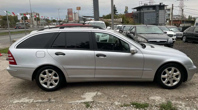 Mercedes-Benz C 220 2.2CDI Aвтоматик, снимка 7 - Автомобили и джипове - 47552965