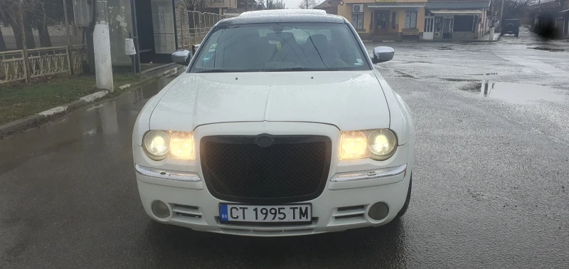 Chrysler 300c 3000, снимка 1 - Автомобили и джипове - 48455817